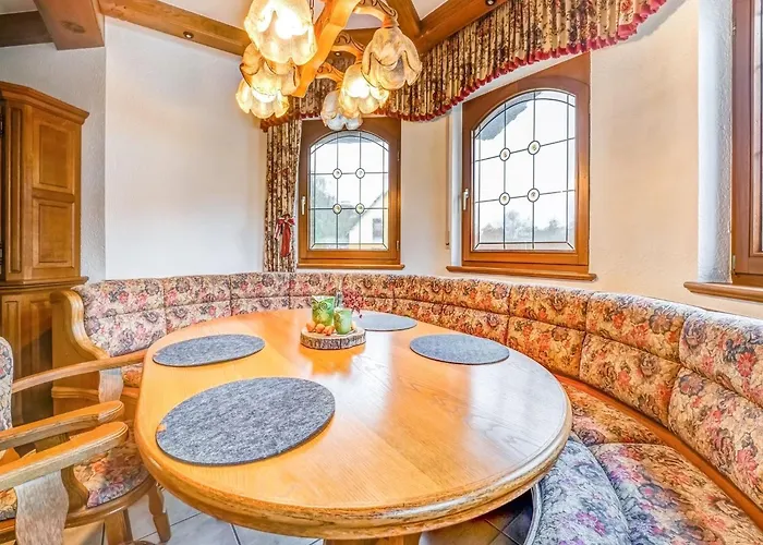 Spacious Flat In Near The Nuerburgring Apartamento Adenau